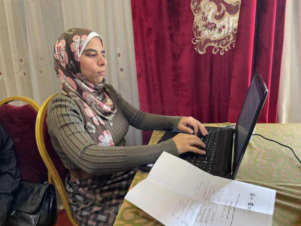 journalists cover the conference programmes